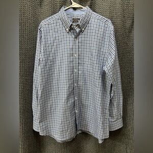J. McLaughlin Trim Fit Button Down